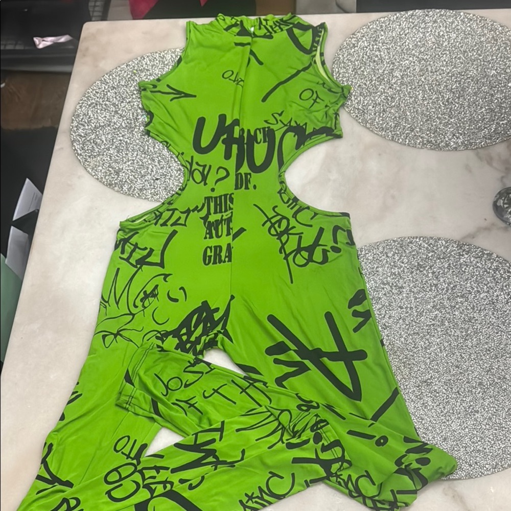 Jumpsuit med green cutout